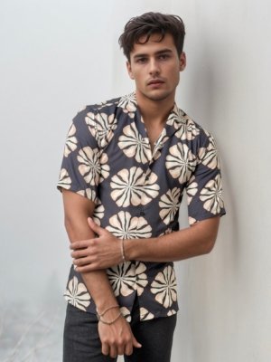Half-Hand Printed Shirt